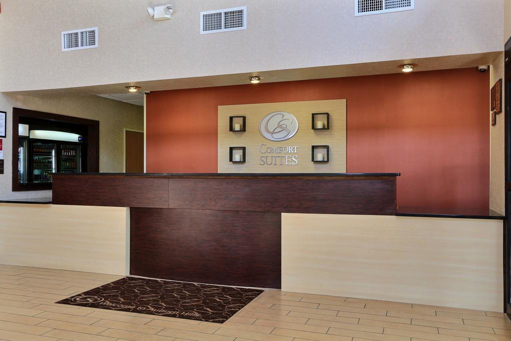 Comfort Suites Auburn Hills-Detroit Exterior photo