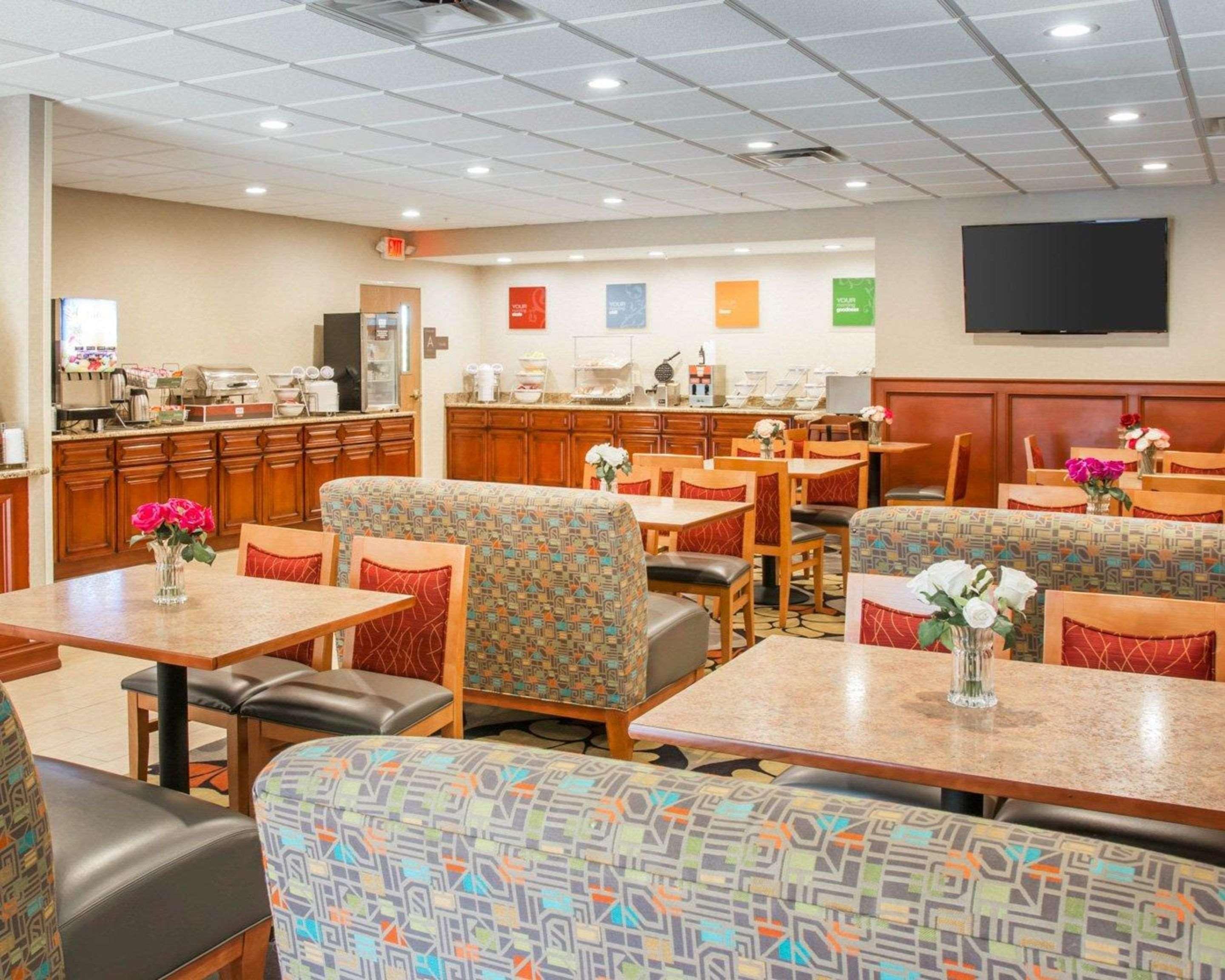 Comfort Suites Auburn Hills-Detroit Exterior photo