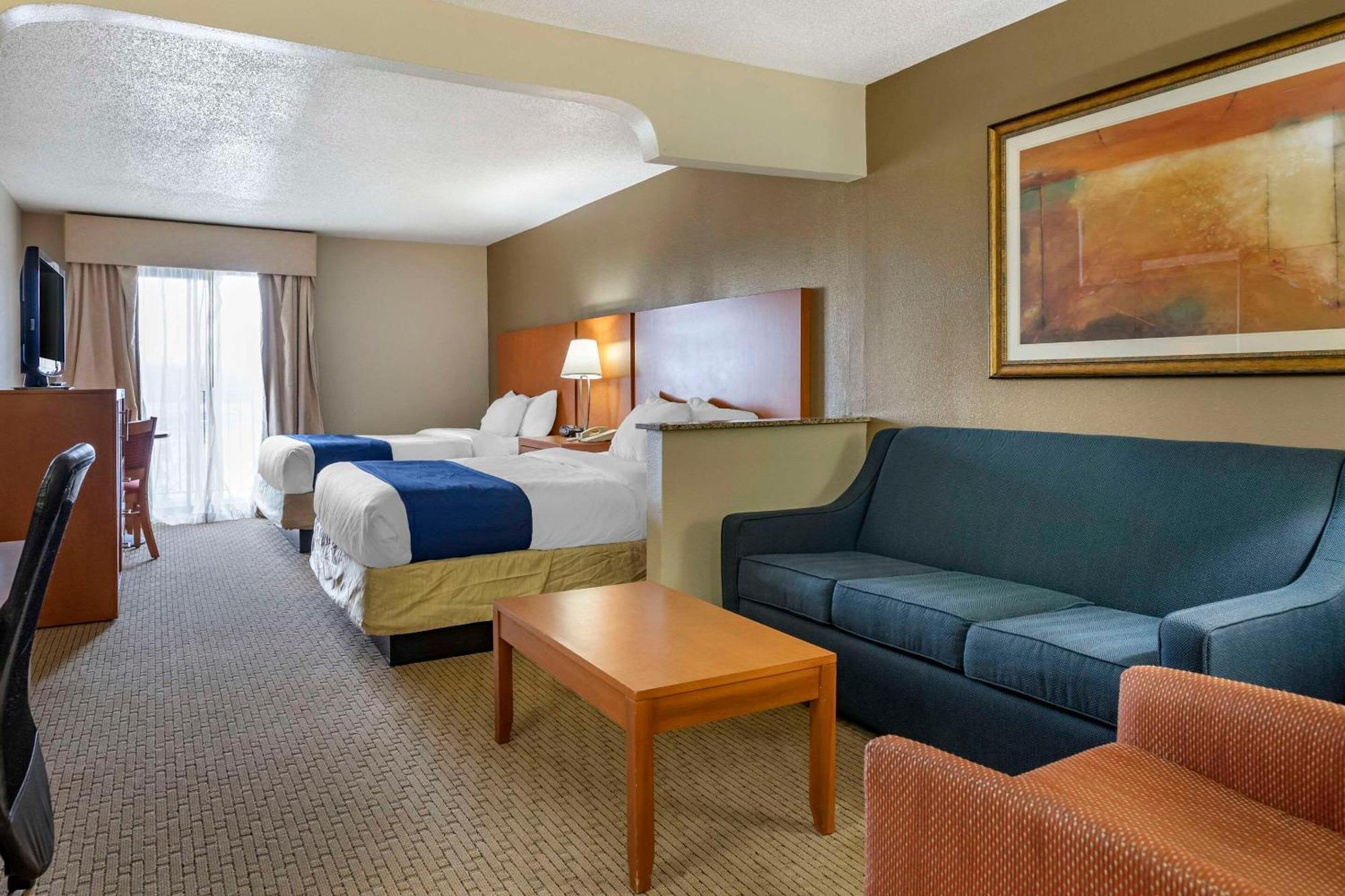 Comfort Suites Auburn Hills-Detroit Exterior photo